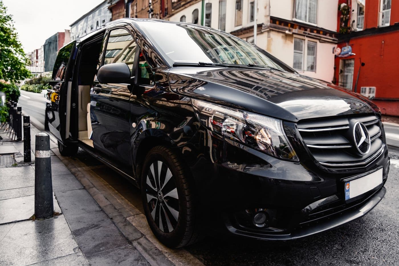 VAN / Minibus — 1